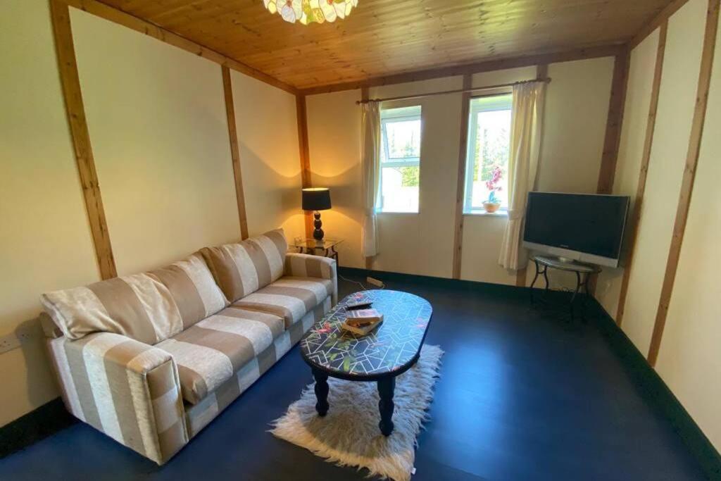 The Cosy Cabin Суинфорд Экстерьер фото